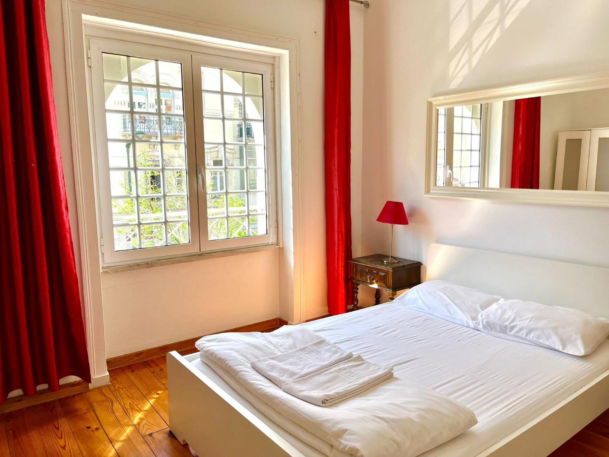 Appartement With Terrasse - 3 Bedroom, 3 Bathroom Triplex Lissabon